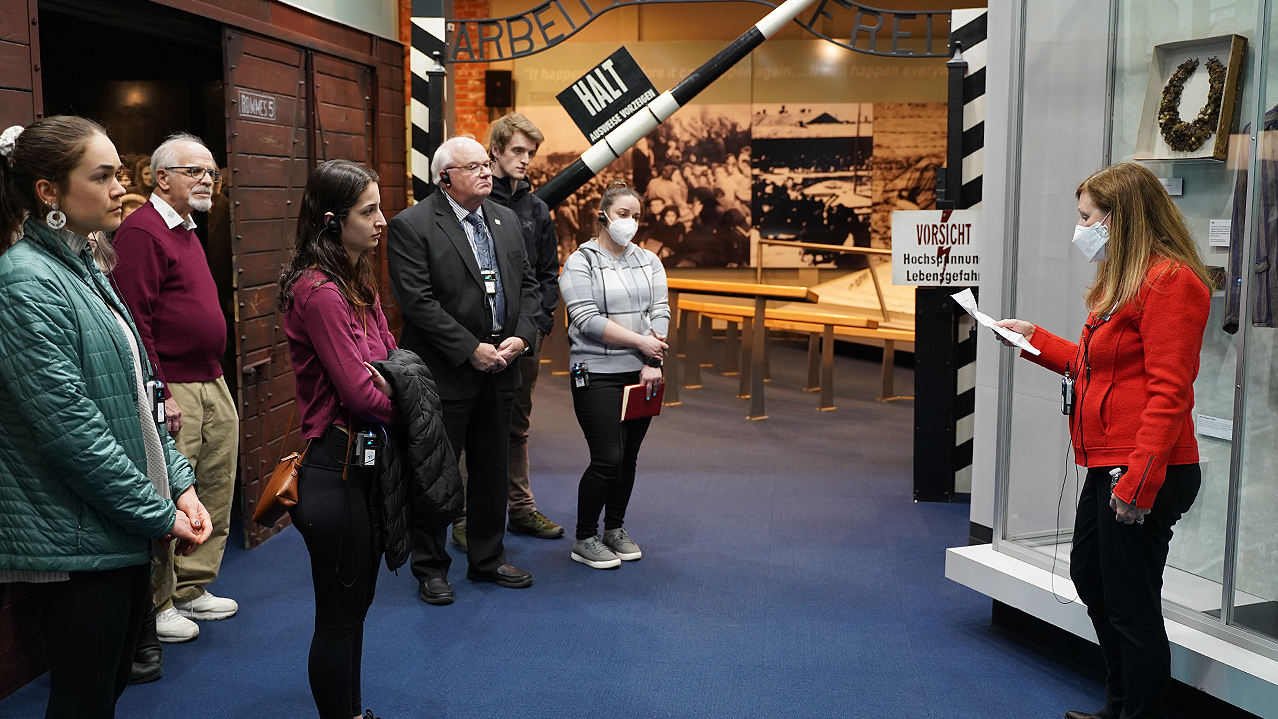 An image of the OUWB cohort at the center