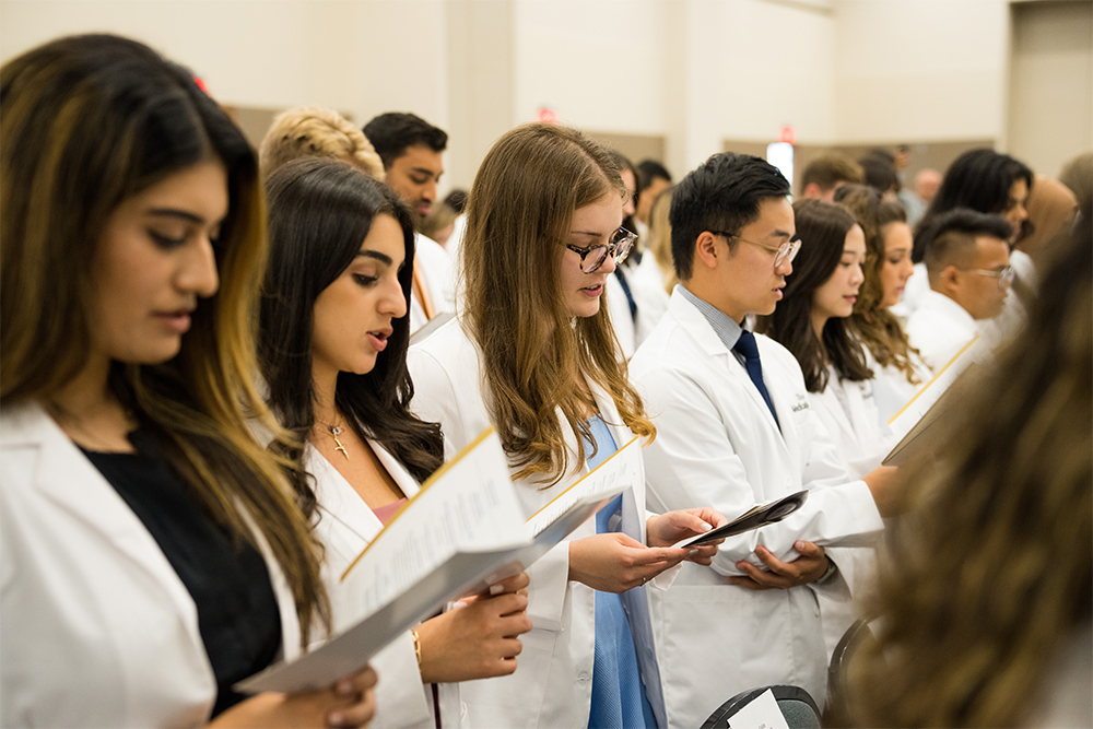 An image of students during the OUWB white coat ceremony